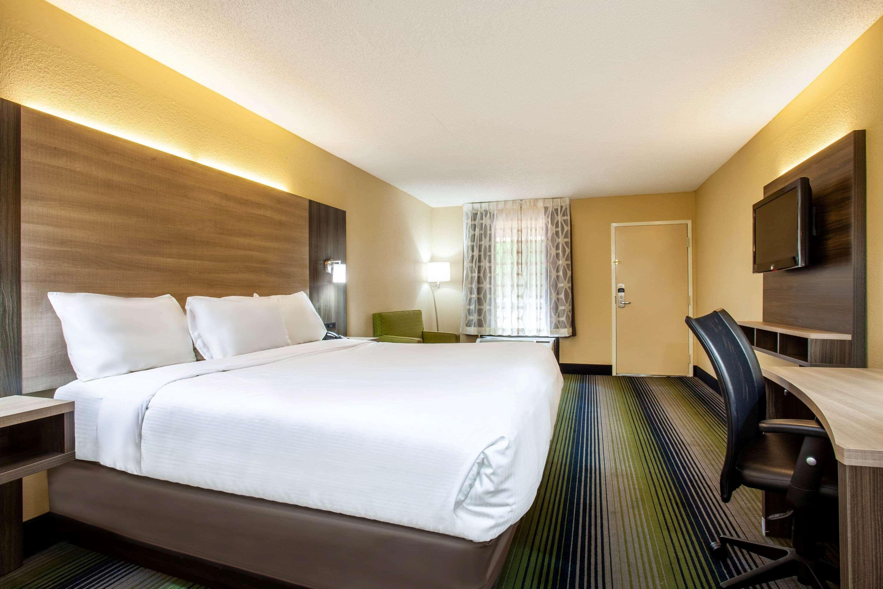 Baymont By Wyndham Mcdonough Hotel Luaran gambar