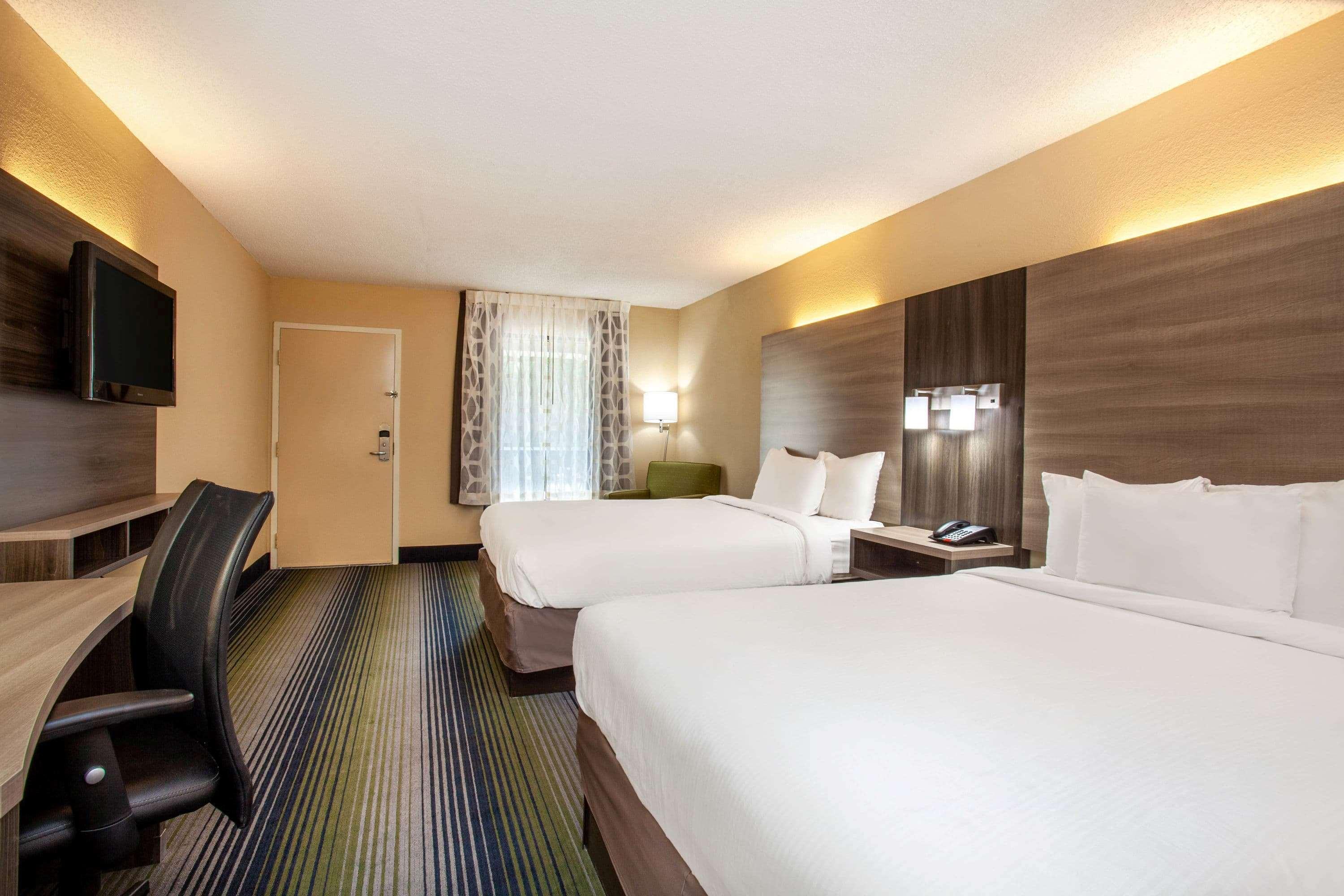 Baymont By Wyndham Mcdonough Hotel Luaran gambar
