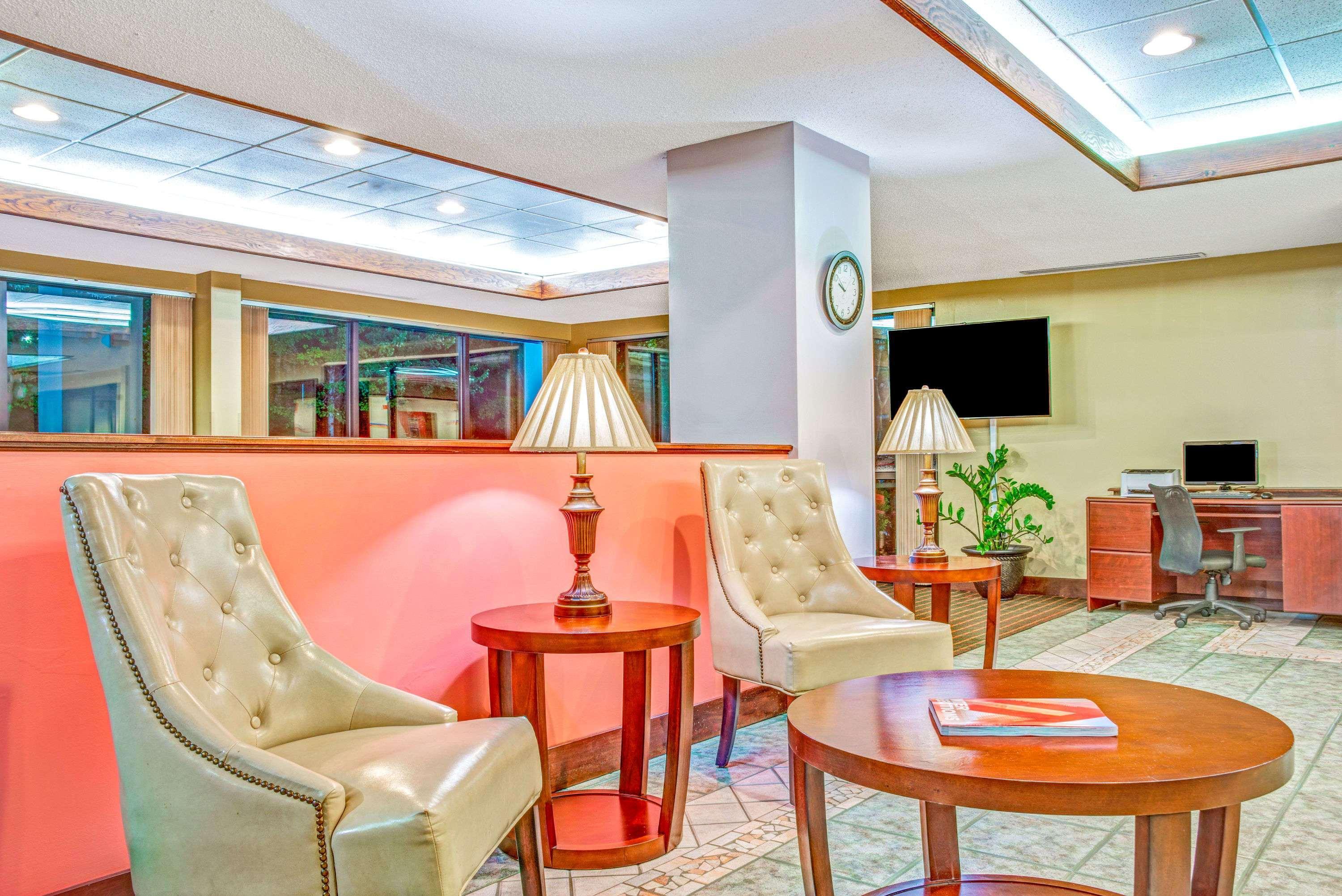 Baymont By Wyndham Mcdonough Hotel Luaran gambar